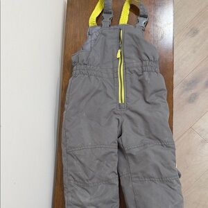Carter's Gray snowpants with Yellow Zipper